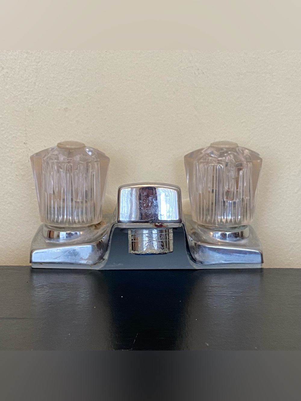 Vintage 1970s Delex By Delta 2 Clear Acrylic Handle Chrome Bathroom Sink Faucet